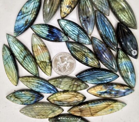 Buy Labradorite stone